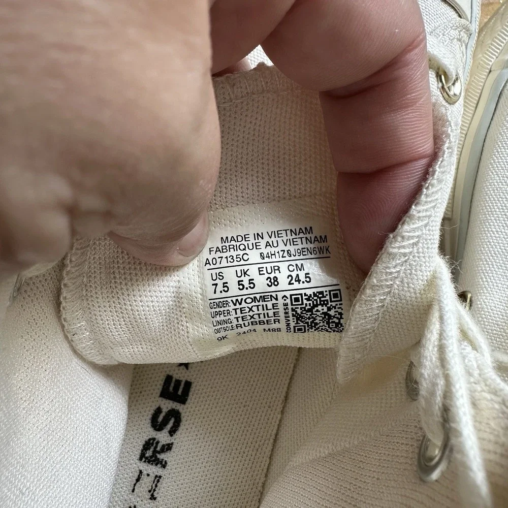 Converse women all